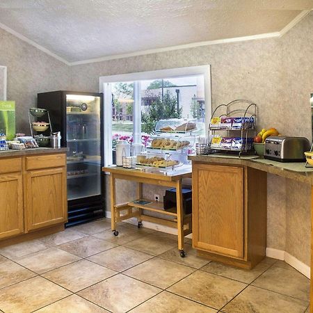 Quality Inn Fredericksburg Near Historic Downtown Экстерьер фото