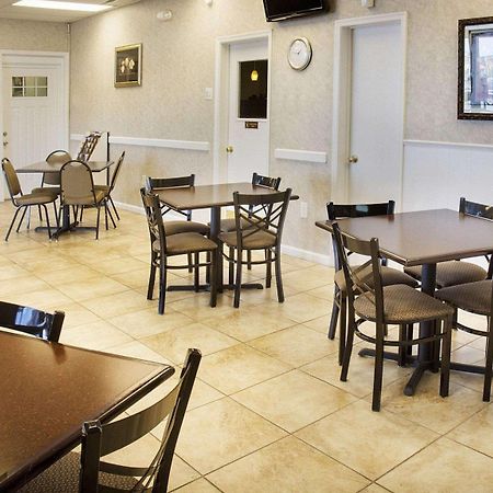 Quality Inn Fredericksburg Near Historic Downtown Экстерьер фото