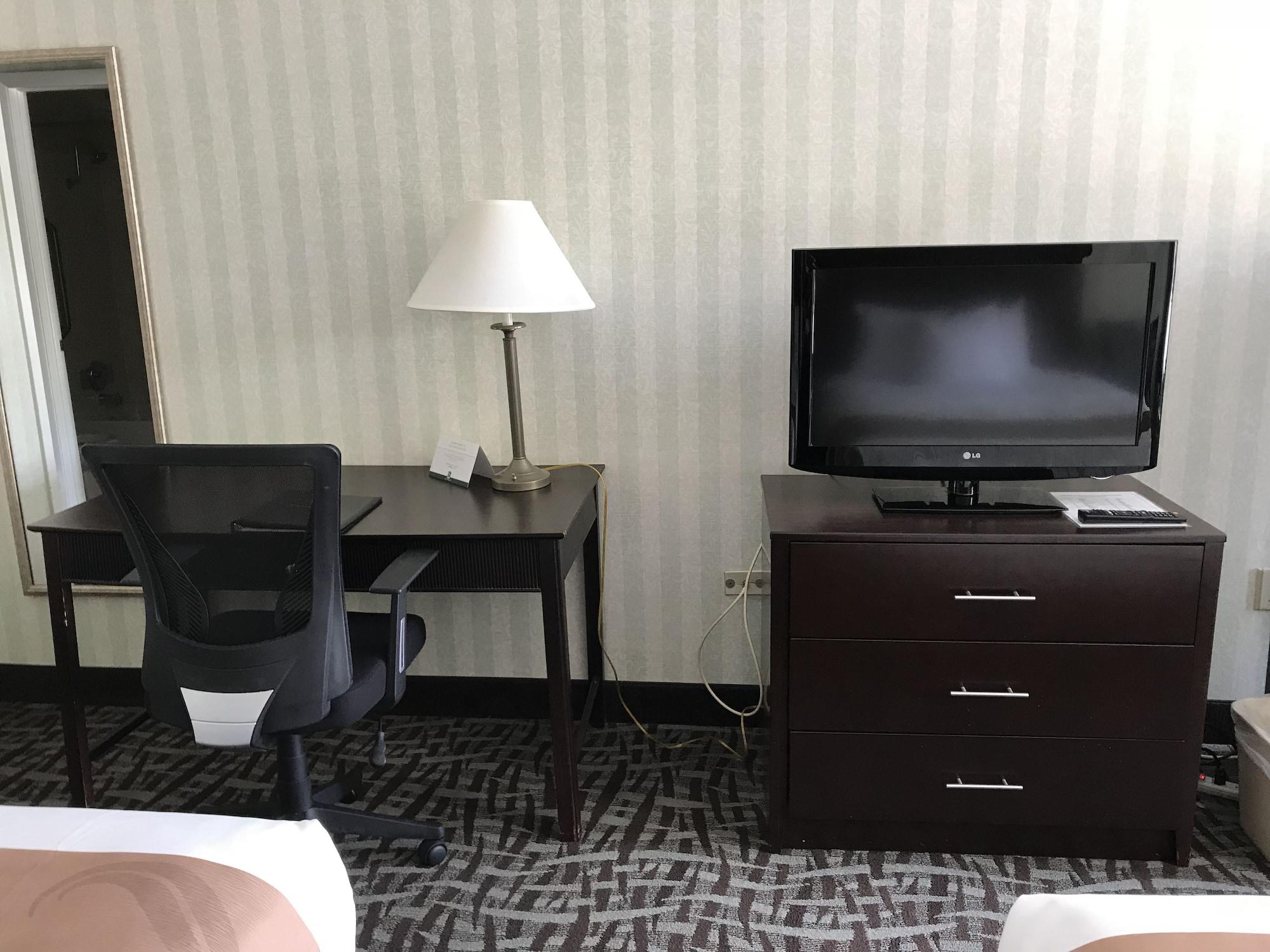 Quality Inn Fredericksburg Near Historic Downtown Экстерьер фото