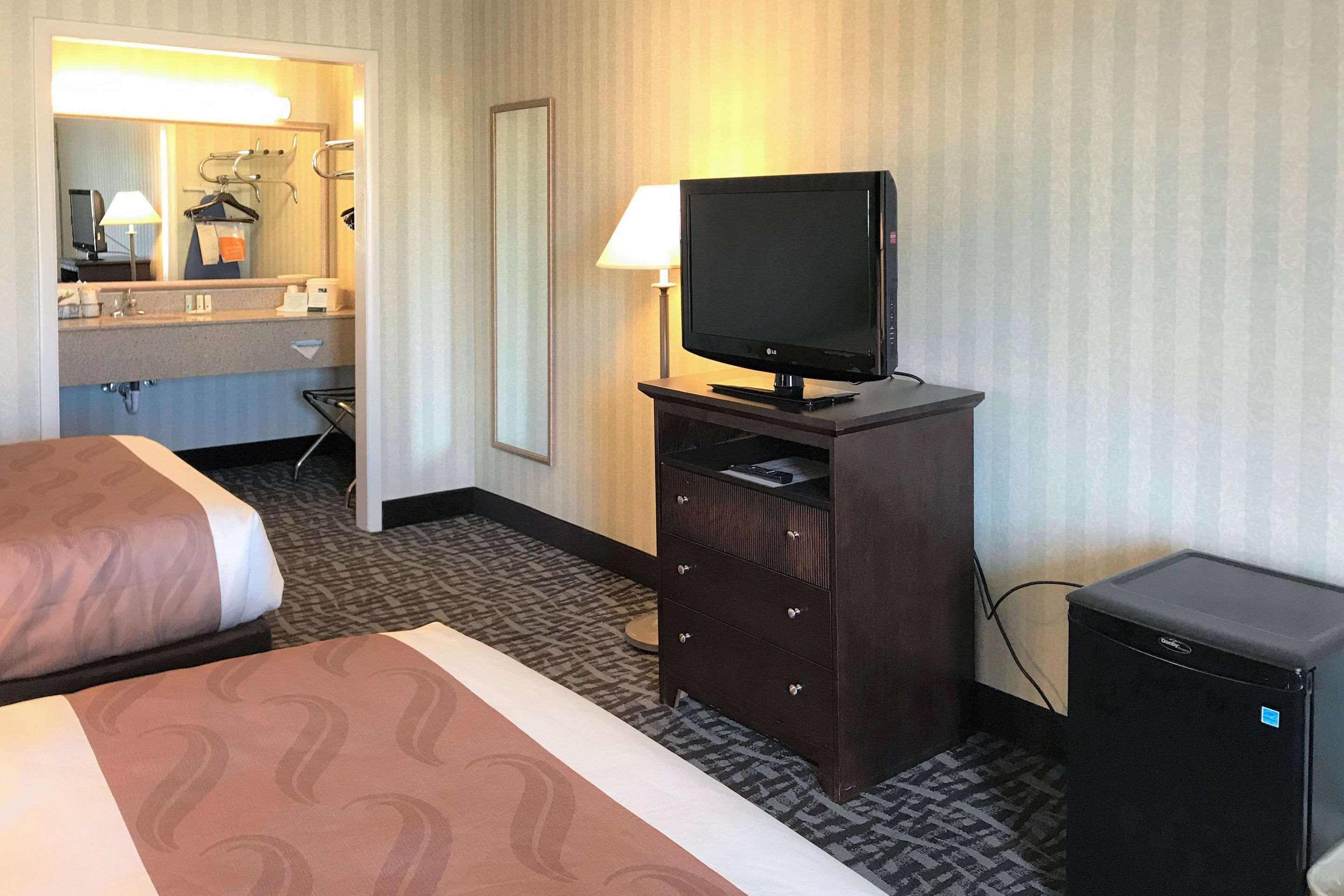 Quality Inn Fredericksburg Near Historic Downtown Экстерьер фото