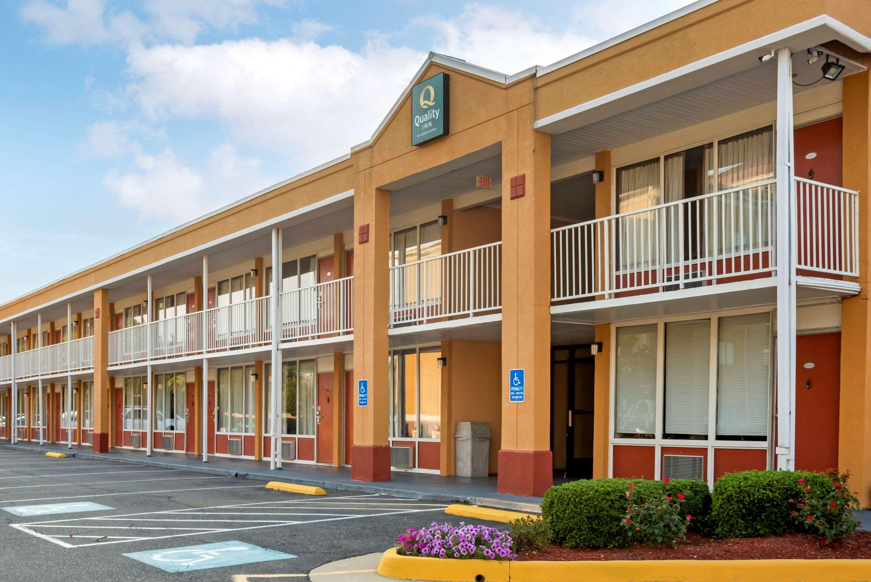 Quality Inn Fredericksburg Near Historic Downtown Экстерьер фото